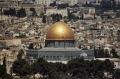 View from the top of Mount Olives towards the Old City of Jerusalem and the Temple Mount with the Dome of the Rock.